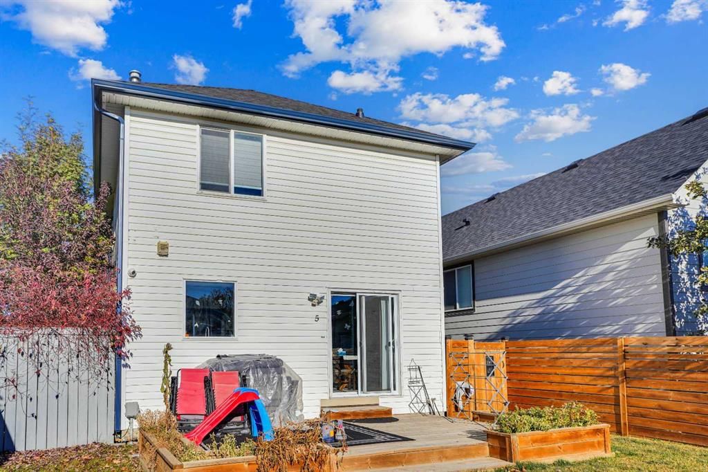 5 Coville Gardens NE, Calgary — photo 4 of 50