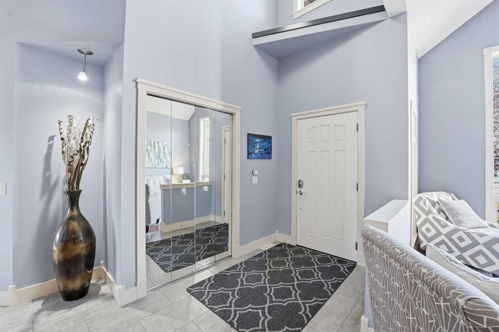 137 Sceptre Court NW, Calgary — photo 3 of 47