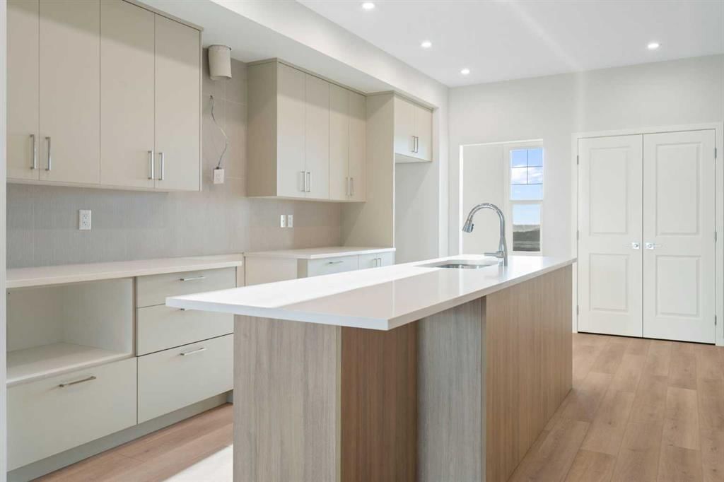 41 Annette Landing NW, Calgary — photo 3 of 45