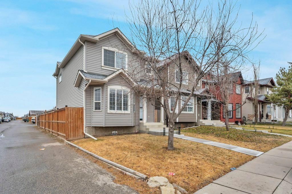 17 Taravista Way NE, Calgary — photo 2 of 41