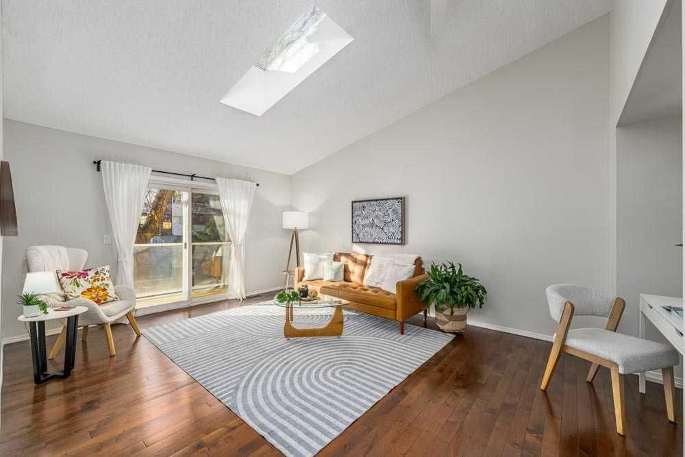 1, 2216 29 Street SW, Calgary — photo 5 of 31