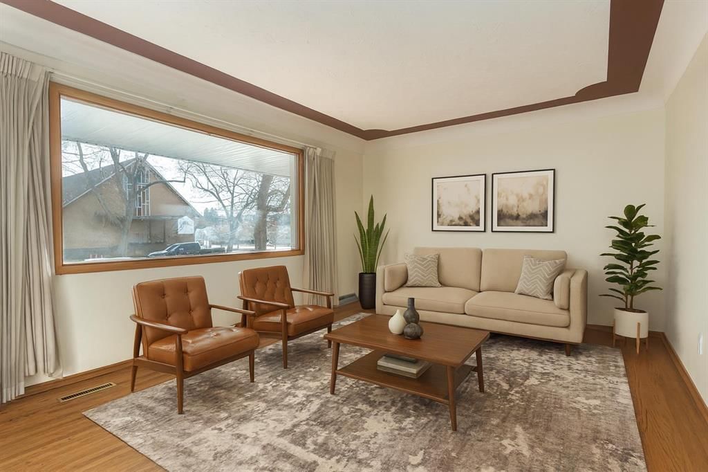 411 10 Street NE, Calgary — photo 2 of 50