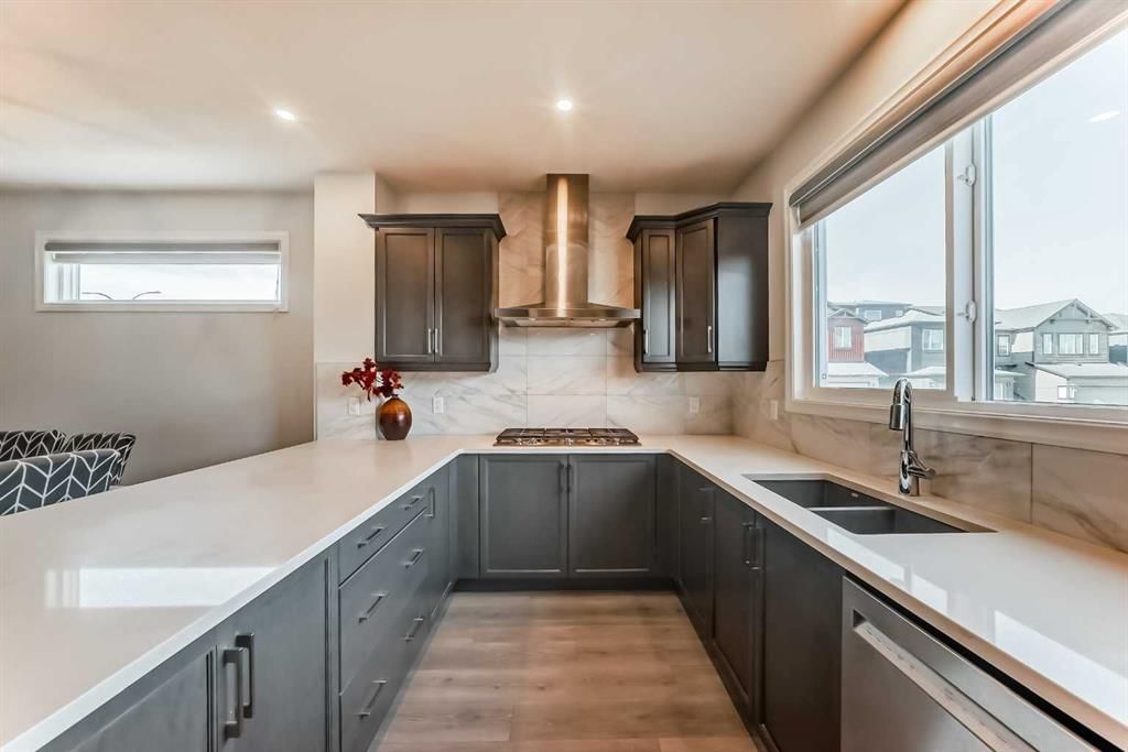 120 Belmont Boulevard SW, Calgary — photo 5 of 50