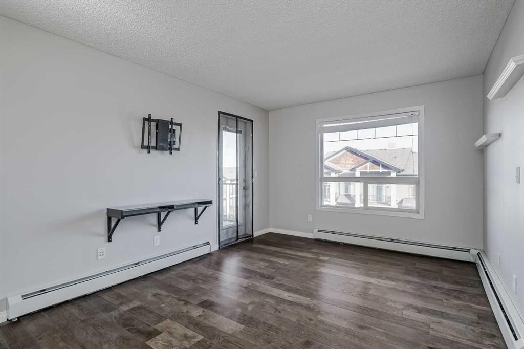 4420, 60 Panatella Street NW, Calgary — photo 5 of 28