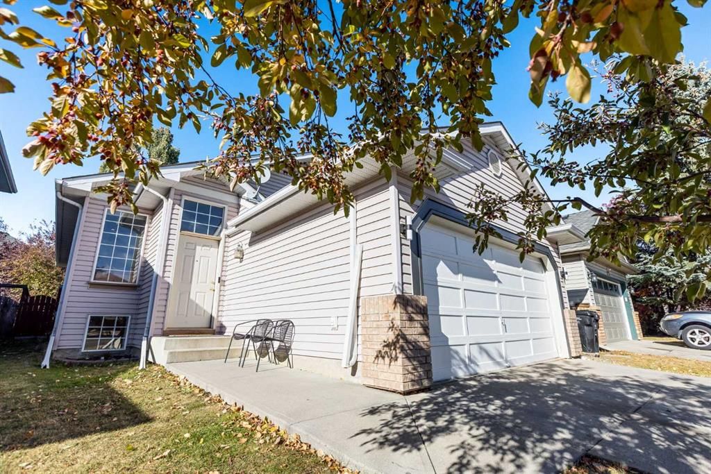 319 Douglas Glen Boulevard SE, Calgary — photo 2 of 41