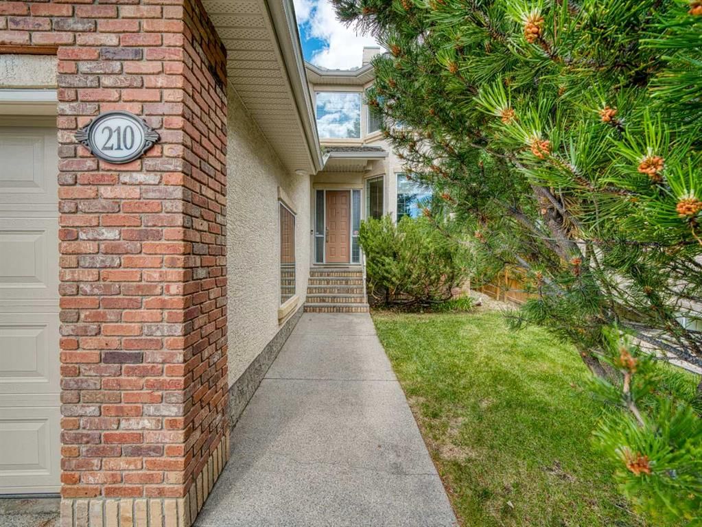 210 Evergreen Mews SW, Calgary — photo 2 of 49