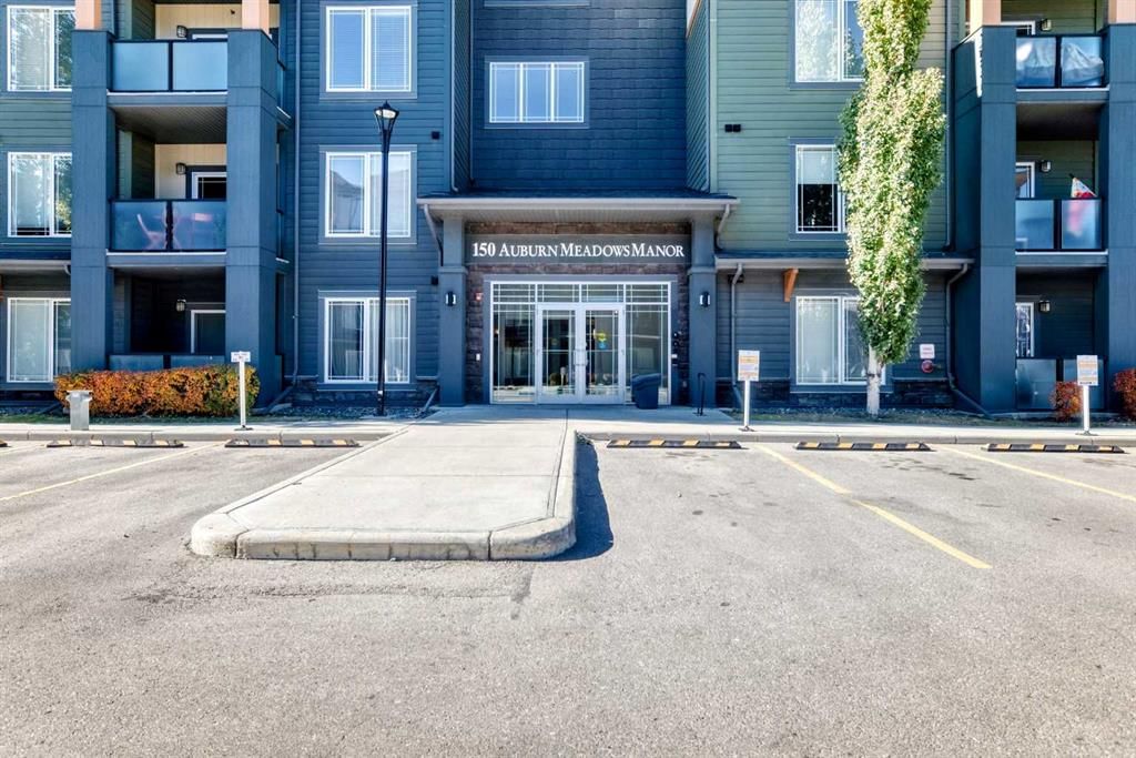 #305, 150 Auburn Meadows Manor SE, Calgary — photo 2 of 32