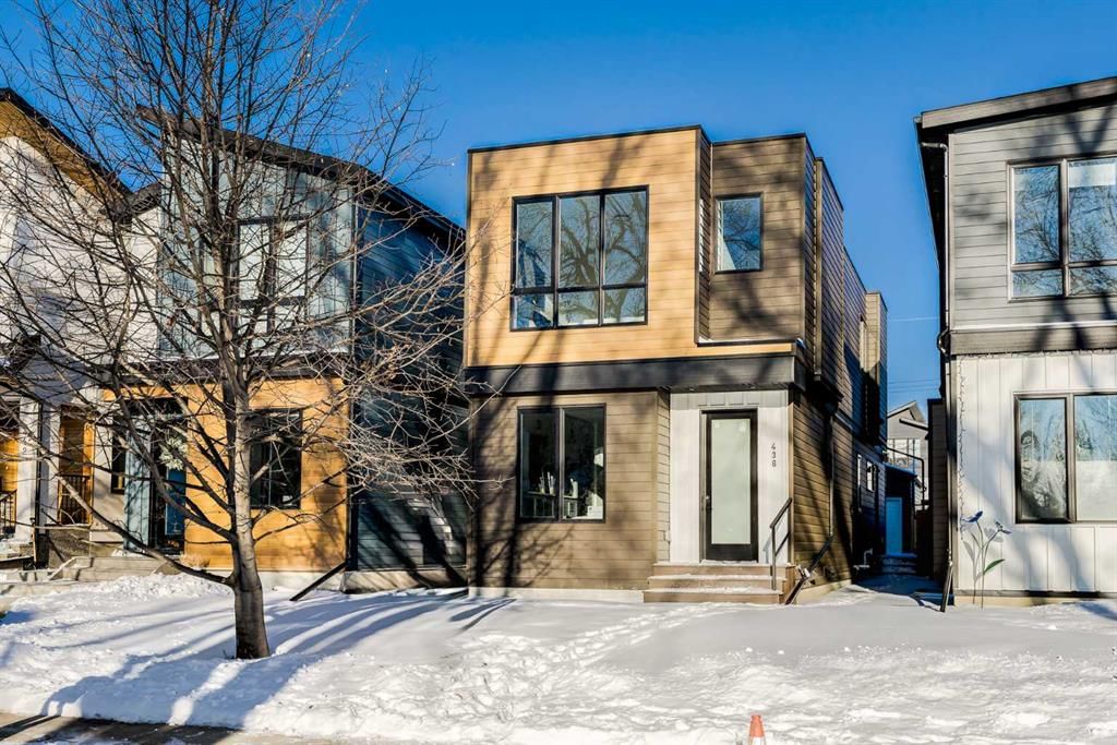 436 28 Avenue NW, Calgary — main listing photo
