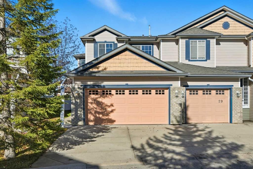 31 Citadel Estates Manor NW, Calgary — main listing photo