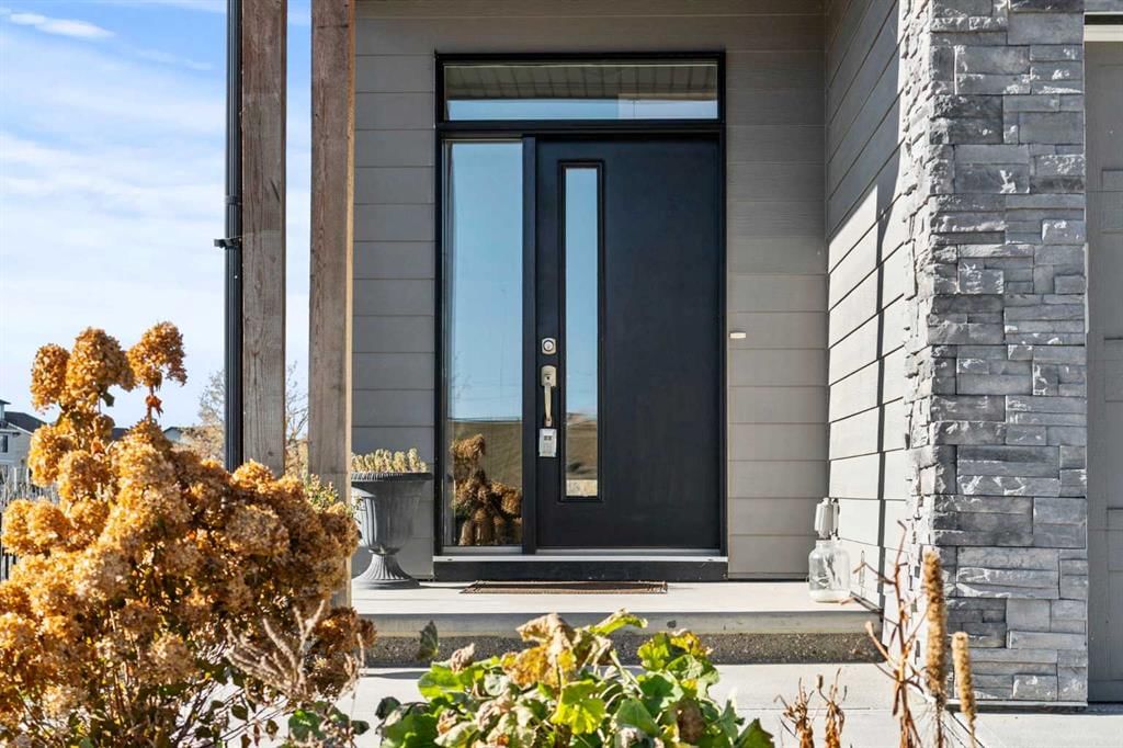 63 Cranbrook Gardens SE, Calgary — photo 2 of 50