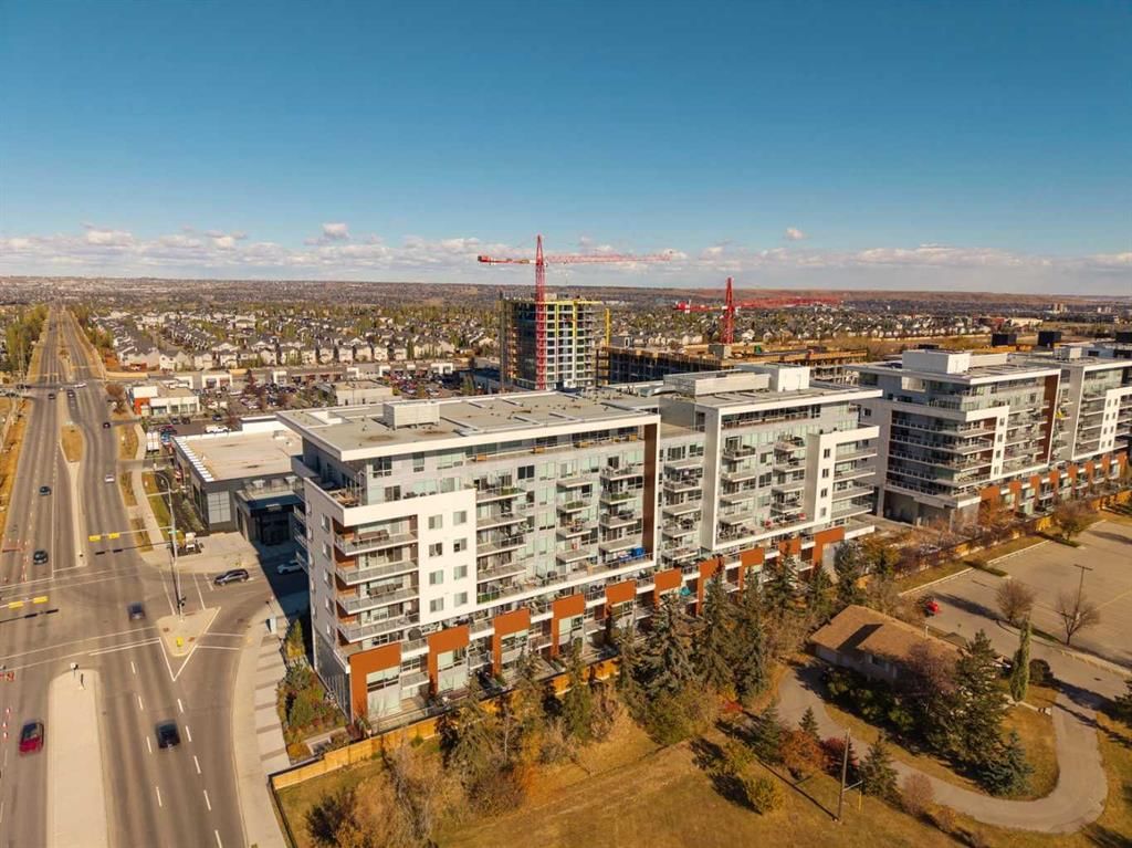 501, 8505 Broadcast Avenue SW, Calgary — photo 3 of 27