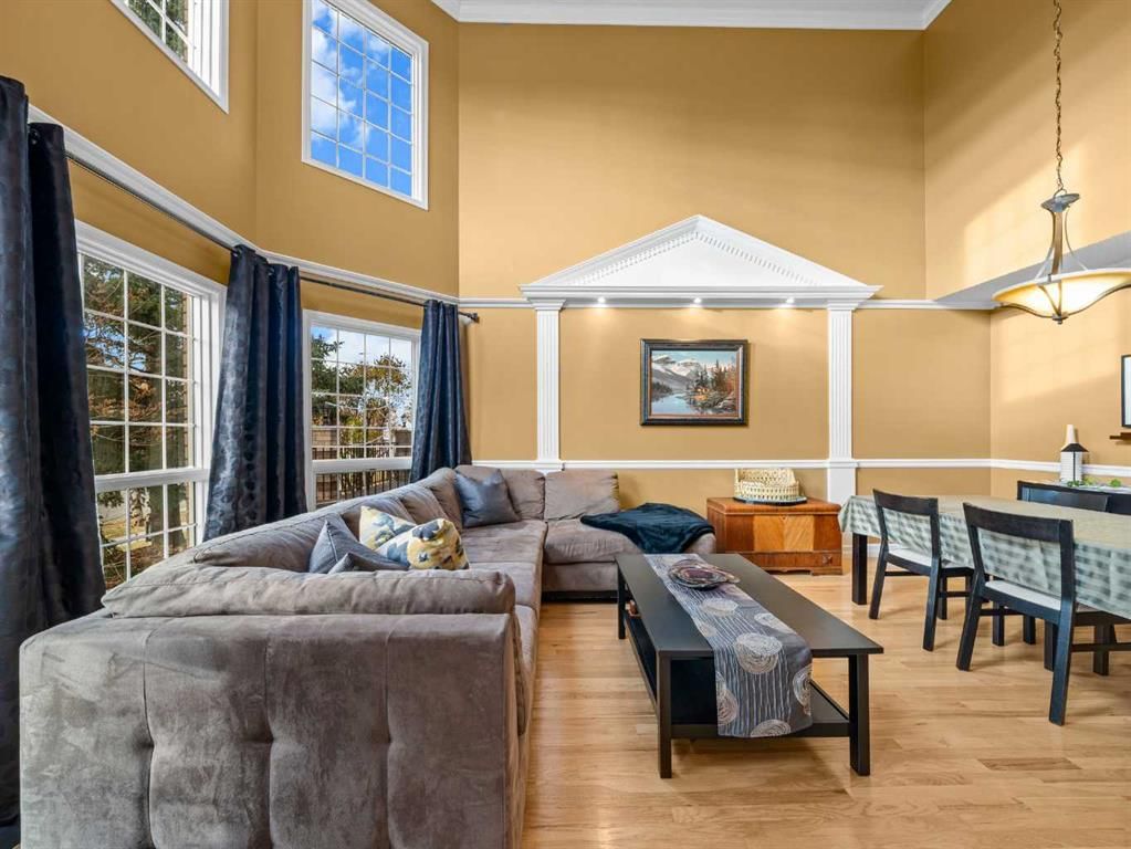 9995 Scurfield Drive NW, Calgary — photo 3 of 43