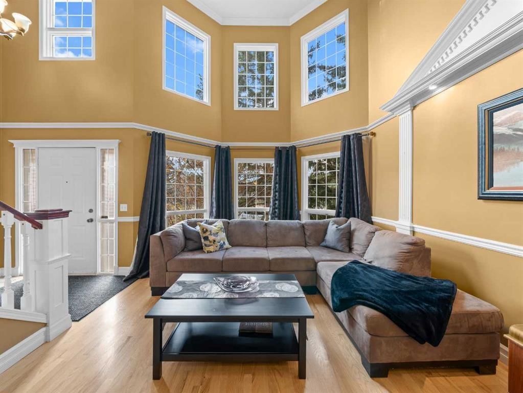 9995 Scurfield Drive NW, Calgary — photo 4 of 43