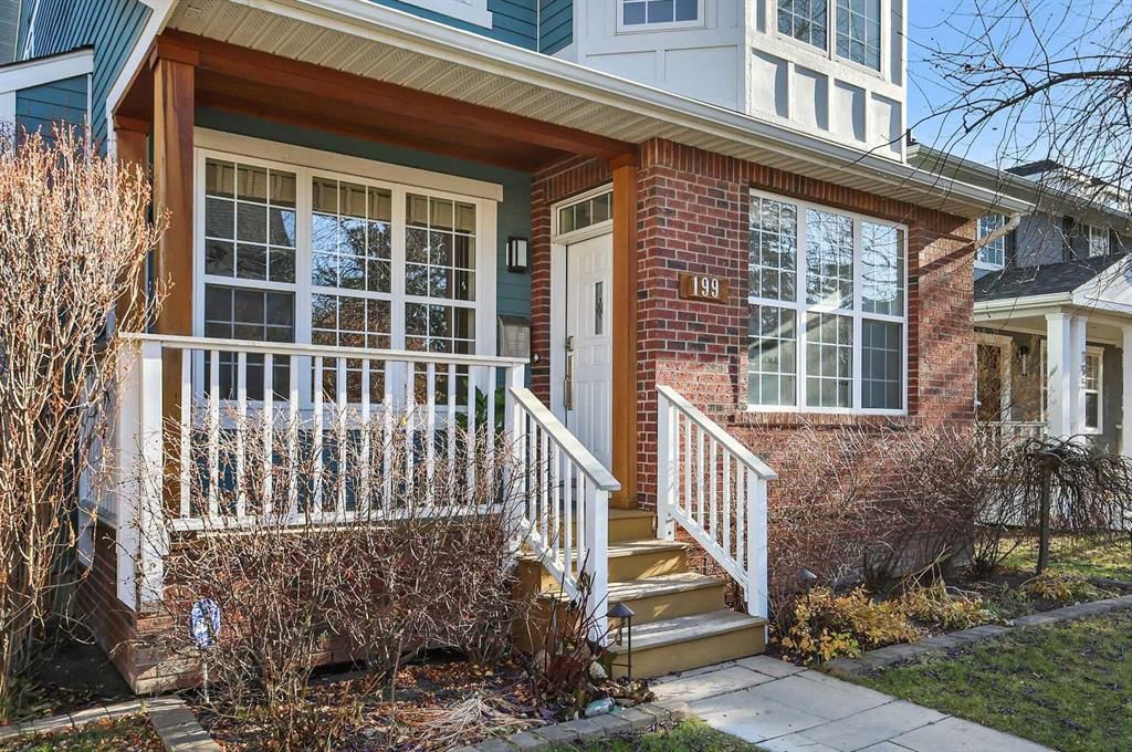 199 Somme Avenue SW, Calgary — photo 2 of 47