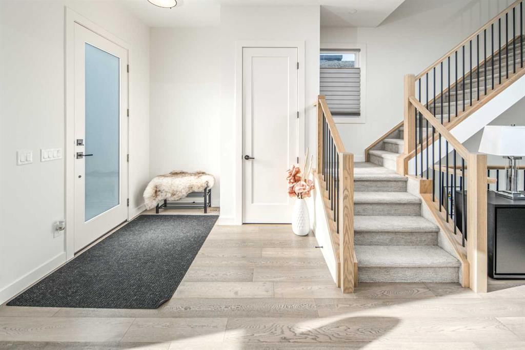 2409B Richmond Road SW, Calgary — photo 4 of 42