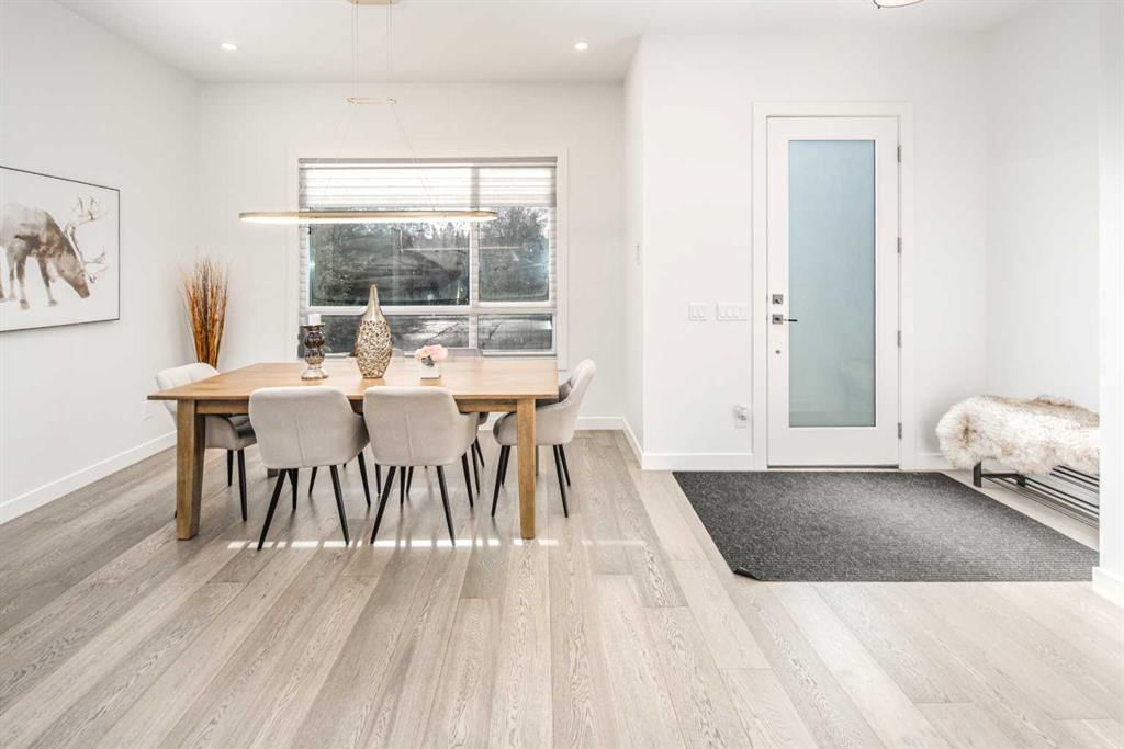 2409B Richmond Road SW, Calgary — photo 5 of 42