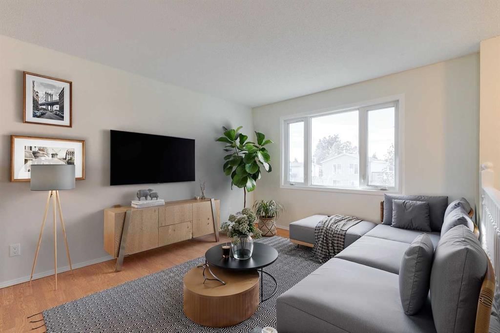 12 Doverthorn Place SE, Calgary — photo 3 of 19