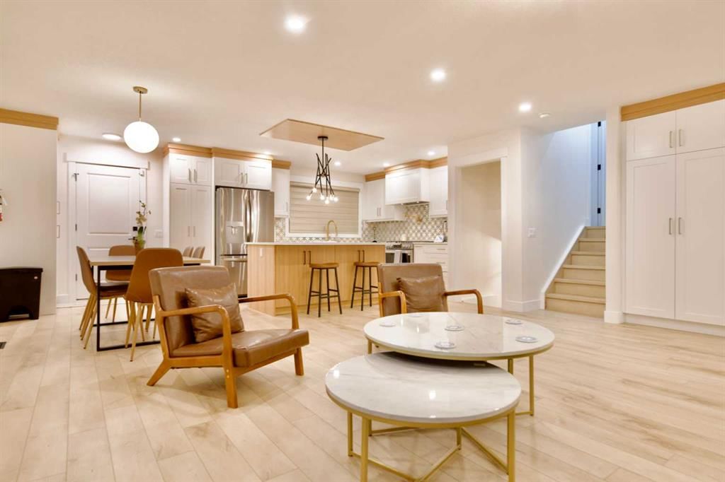 619 Arlington Drive SE, Calgary — photo 3 of 20