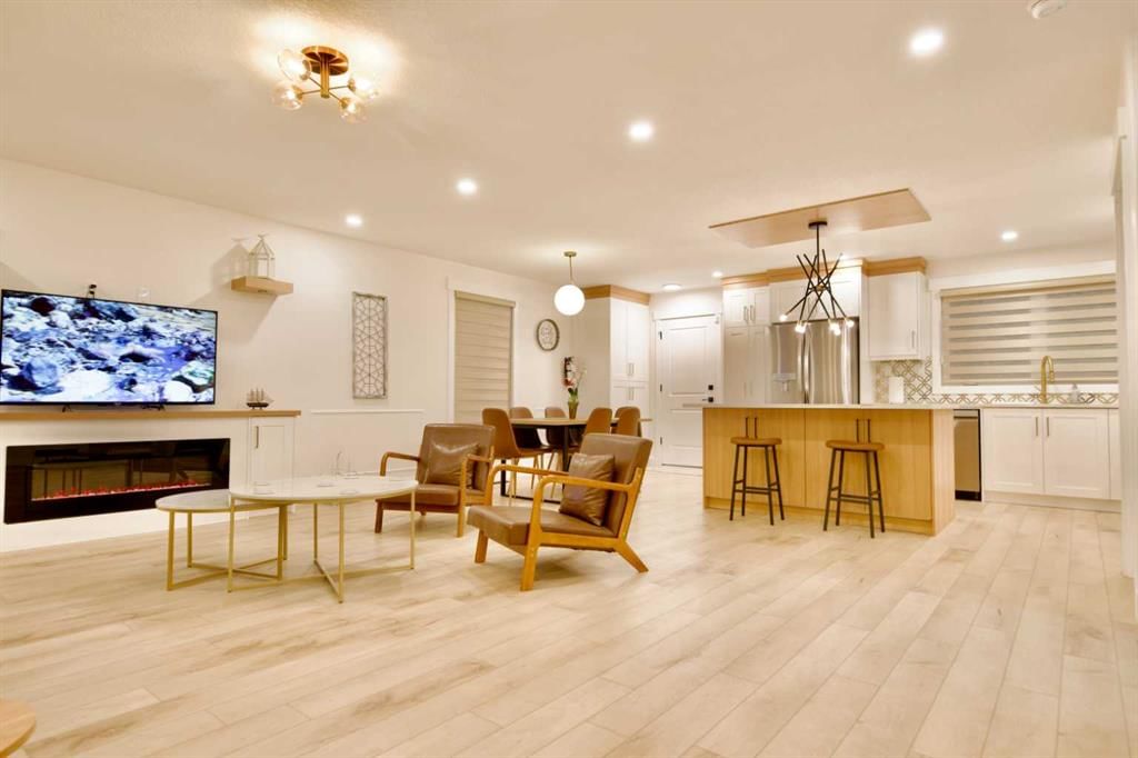 619 Arlington Drive SE, Calgary — photo 4 of 20