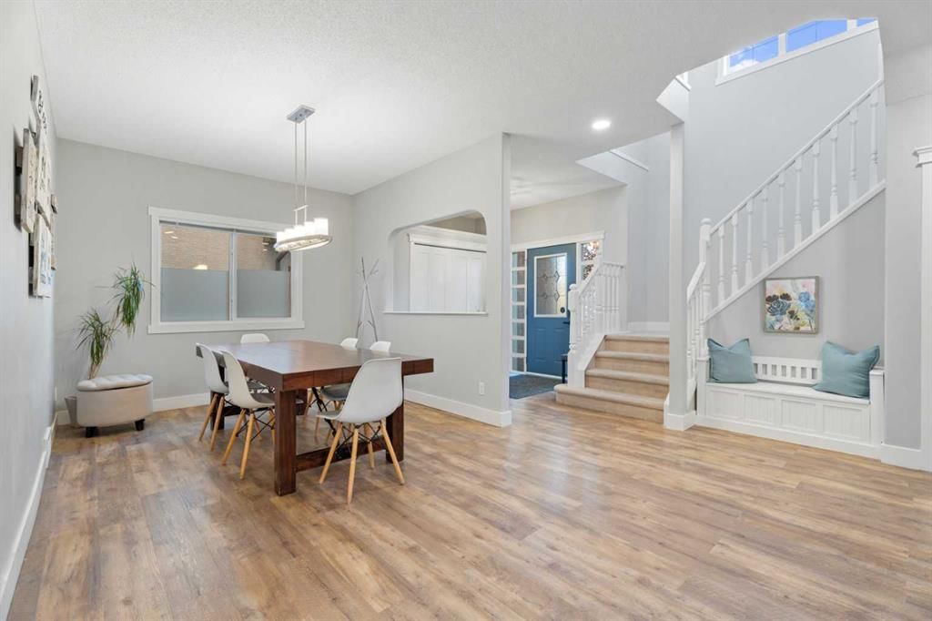 69 Cranleigh Drive SE, Calgary — photo 5 of 49