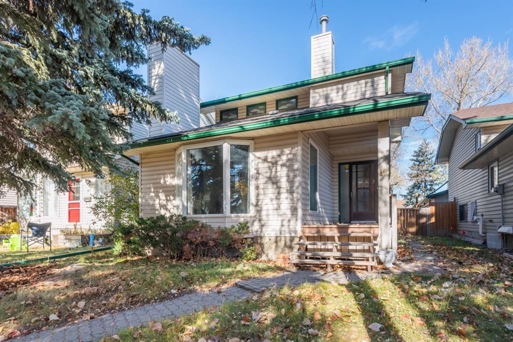 19 Woodglen Grove SW, Calgary — main listing photo