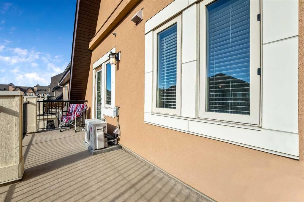 402, 30 Mahogany Mews SE, Calgary — photo 5 of 23
