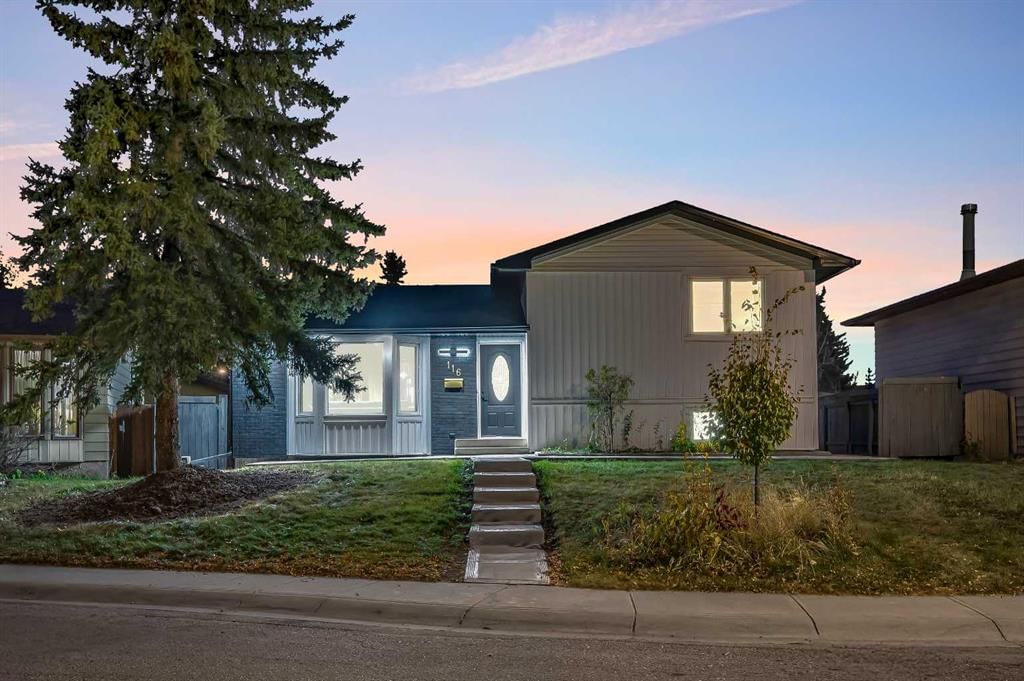 116 Queen Anne Road SE, Calgary — main listing photo