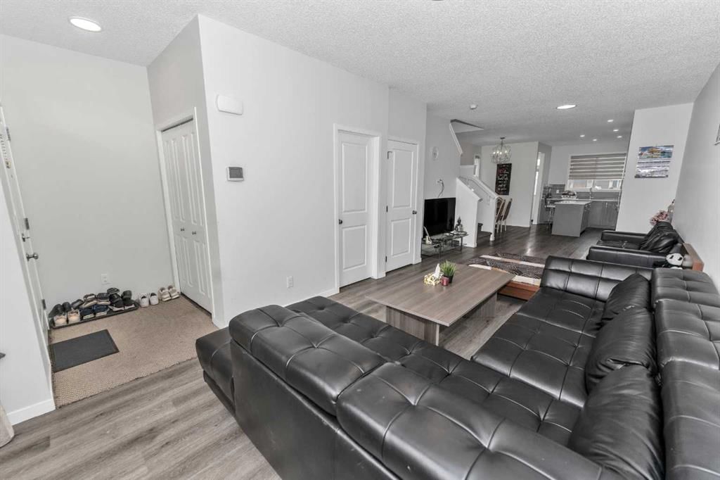 1174 Cornerstone Boulevard NE, Calgary — photo 3 of 31