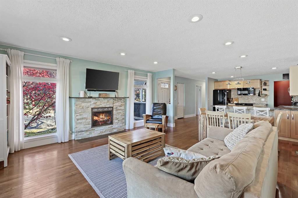 52 Sunhurst Road SE, Calgary — main listing photo