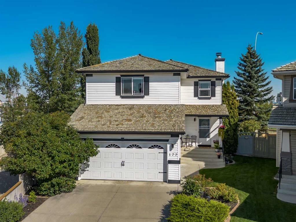 177 Douglas Glen Manor SE, Calgary — main listing photo