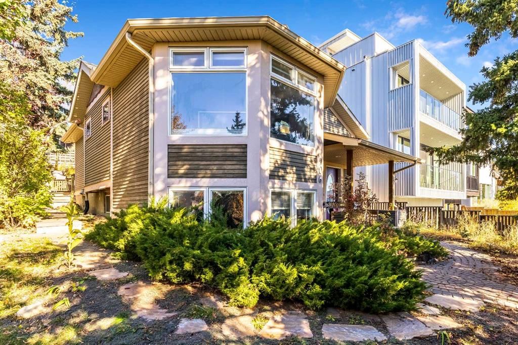 906 Drury Avenue NE, Calgary — photo 3 of 32