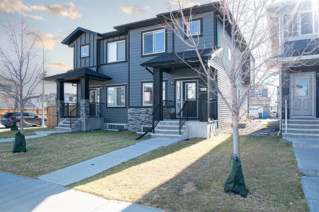 587 Cornerstone Avenue NE, Calgary — main listing photo