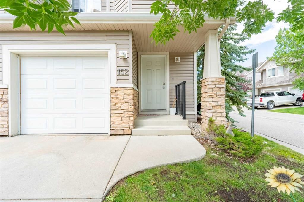 152 Royal Oak Gardens NW, Calgary — photo 2 of 34