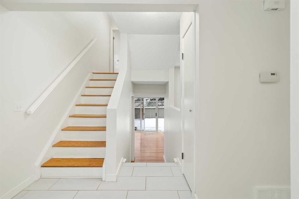 49, 11407 Braniff Road SW, Calgary — photo 3 of 42