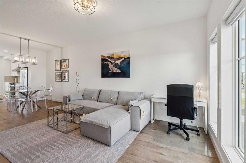 259 Lucas Boulevard NW, Calgary — photo 4 of 34