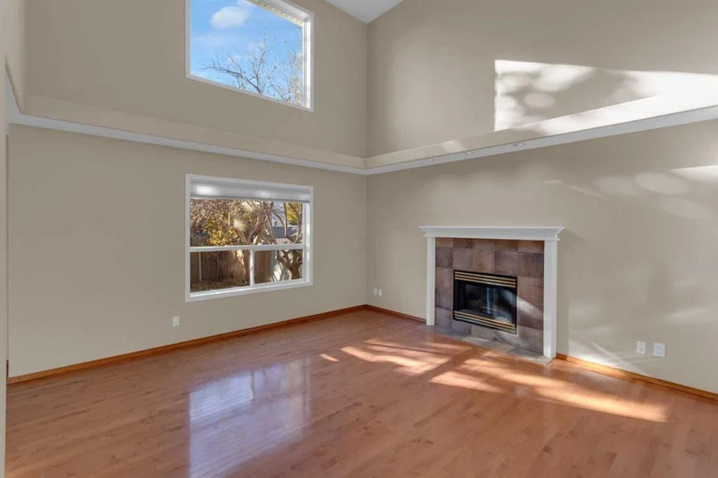 202 Citadel Circle NW, Calgary — photo 5 of 38