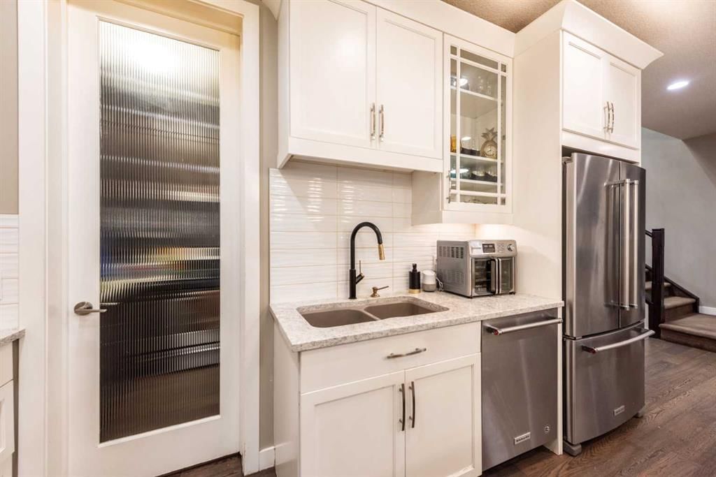 44 savanna Road NE, Calgary — photo 4 of 50