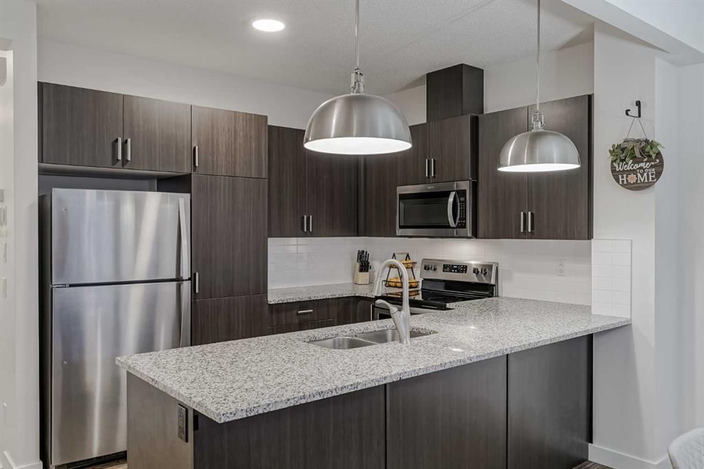 92 Walden Lane SE, Calgary — photo 4 of 43