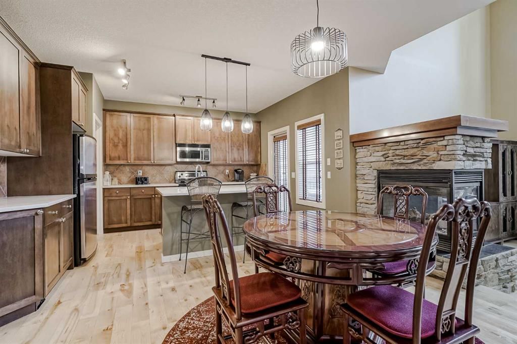 48 Chapala Square SE, Calgary — photo 4 of 50