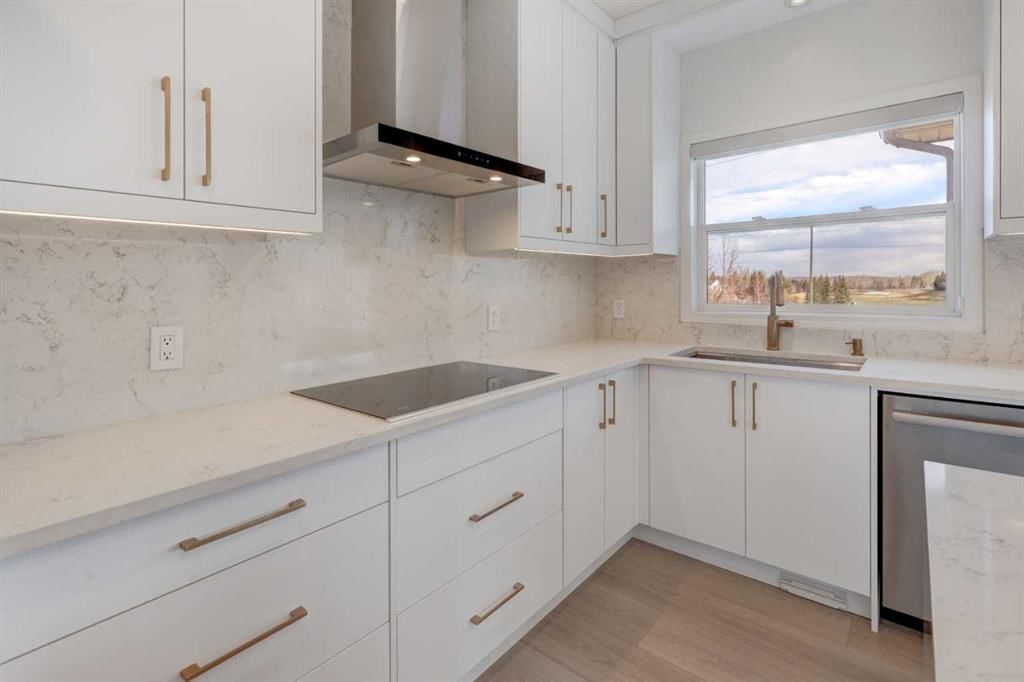 46 Valley Creek Road NW, Calgary — photo 4 of 50