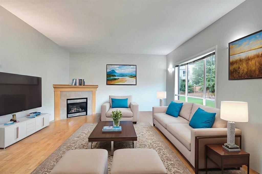 521 Rocky Ridge View NW, Calgary — photo 3 of 50