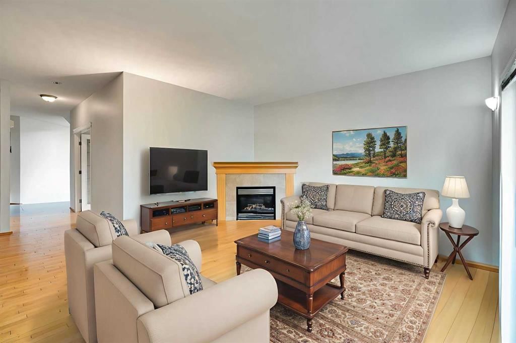 521 Rocky Ridge View NW, Calgary — photo 5 of 50