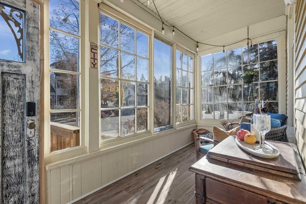 1038 1 Avenue NW, Calgary — photo 3 of 50
