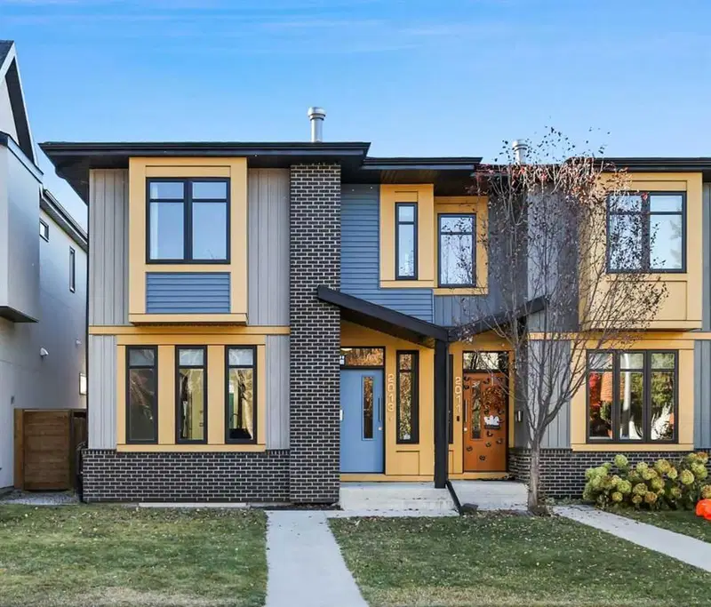 2013 24a Street SW, Calgary — main listing photo