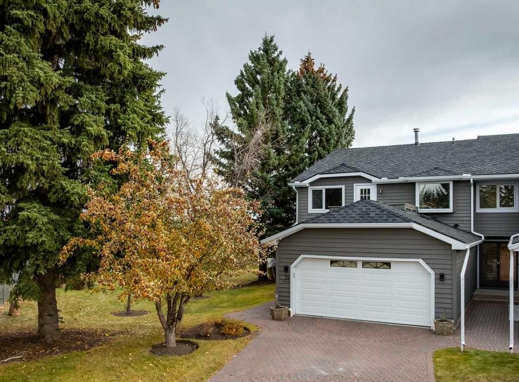 24 Wood Crescent SW, Calgary — photo 3 of 50