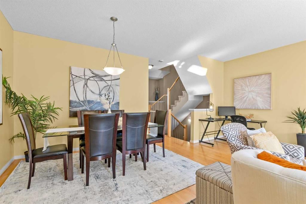 147 Hampstead Green NW, Calgary — photo 5 of 50