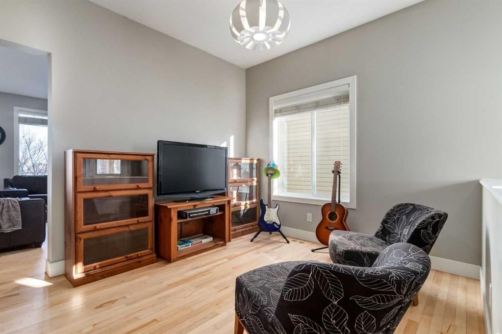 632 Copperfield Boulevard SE, Calgary — photo 5 of 40