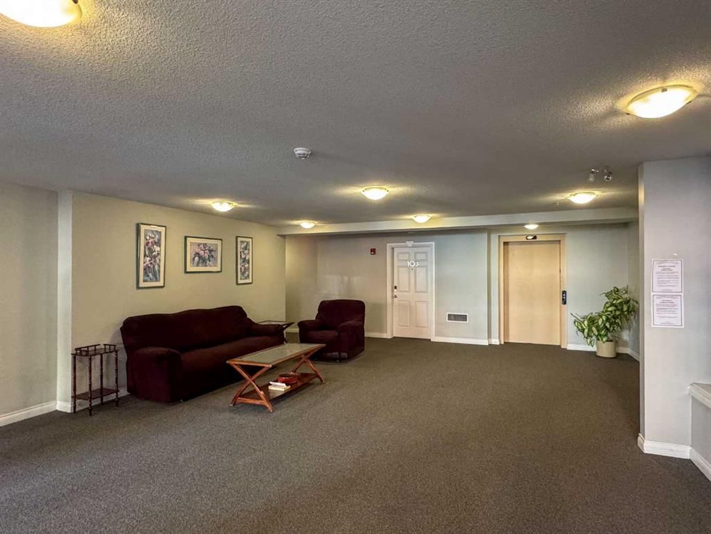 302, 417 3 Avenue NE, Calgary — photo 4 of 26