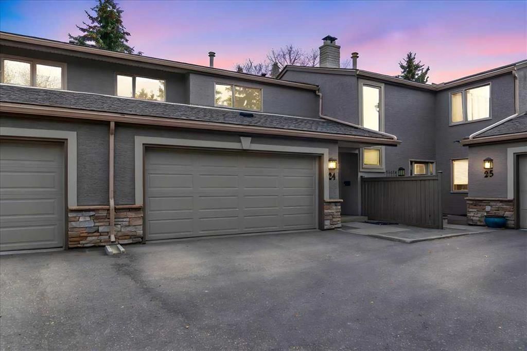 24, 1815 Varsity Estates Drive NW, Calgary — photo 2 of 50