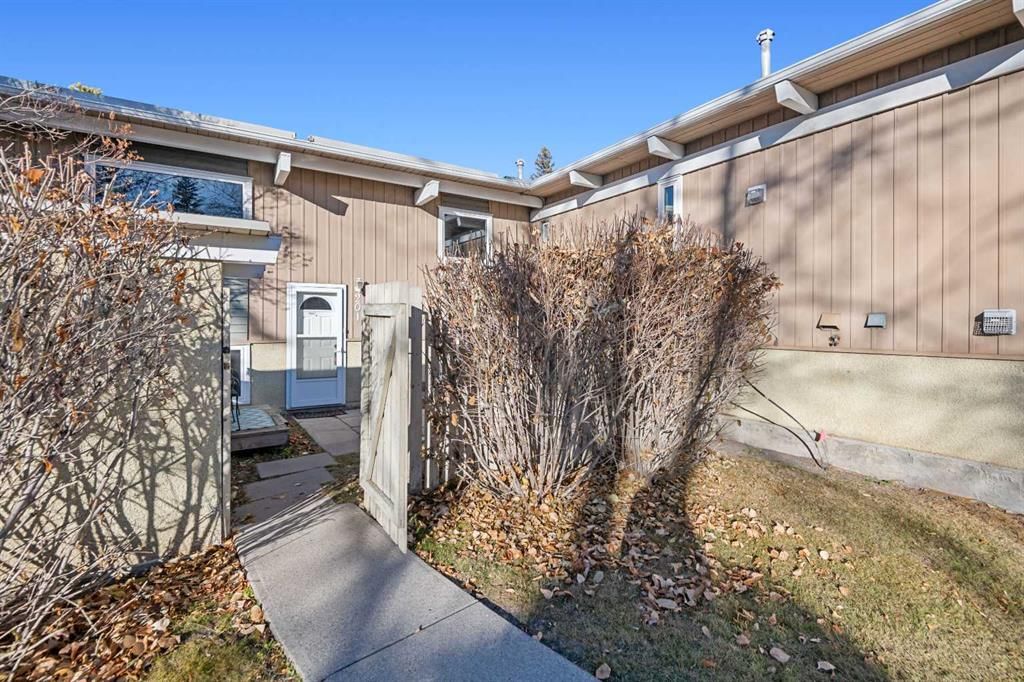 201, 11010 Bonaventure Drive SE, Calgary — main listing photo